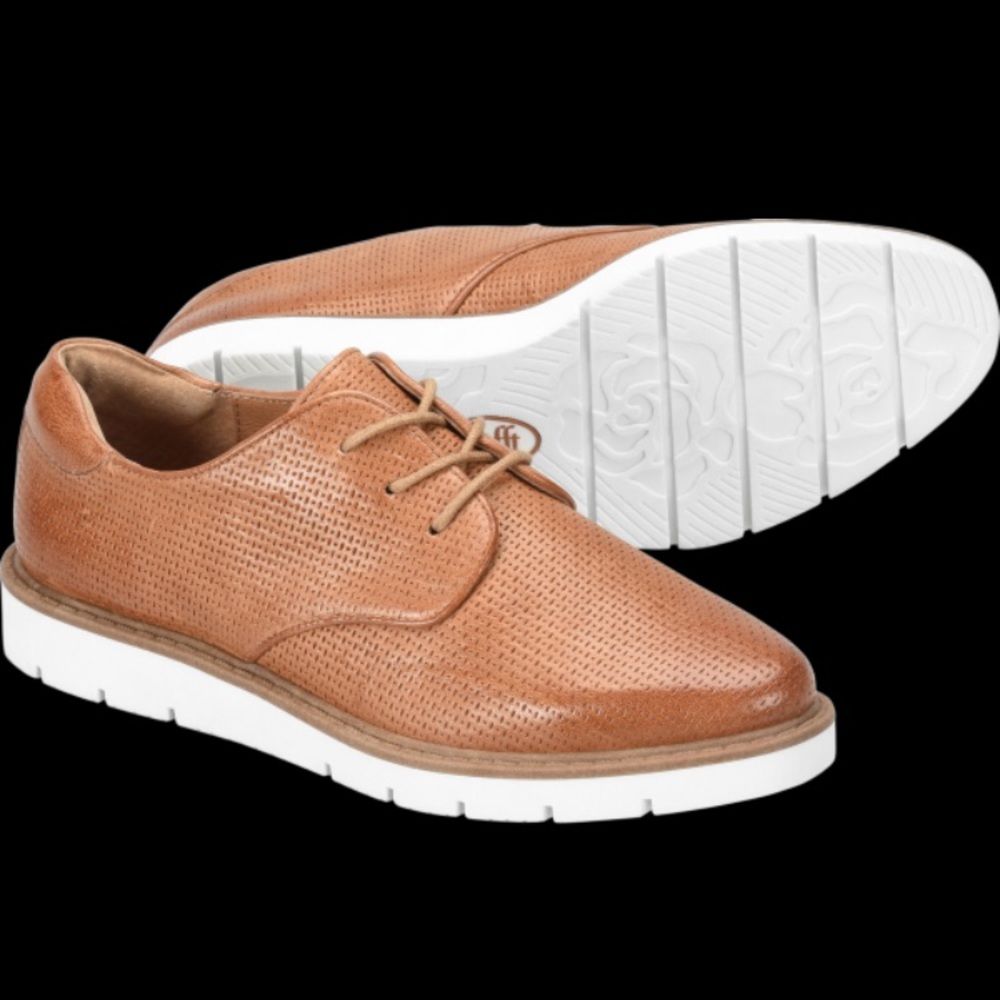 NWOT Sofft beautiful brown Norland oxfords/loafers